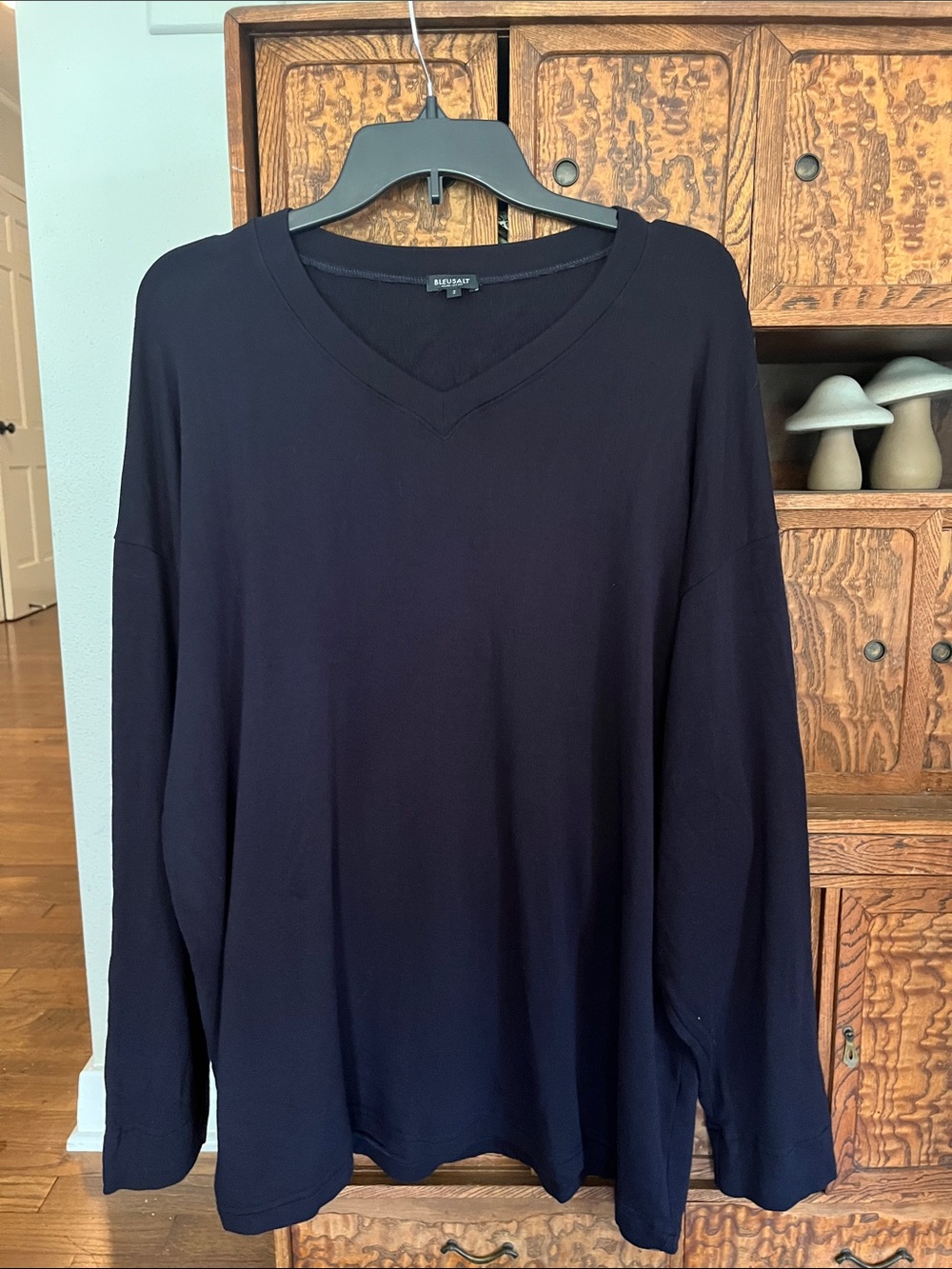 Bleusalt oversized v neck pullover in navy